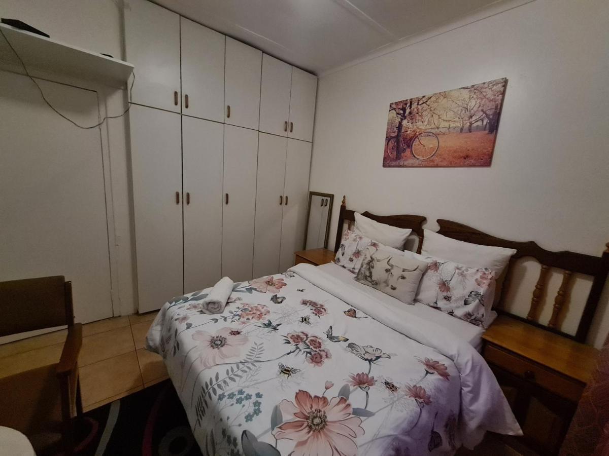 Zenith House Boston Self Catering Accomodation Kapstadt Exterior foto